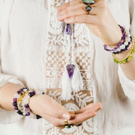 Voyance en ligne : comment distinguer les plateformes sérieuses des arnaques ?