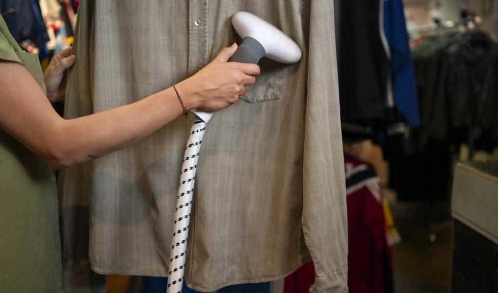 Pressing à domicile sur Paris : gagnez du temps sans compromis sur la qualité !